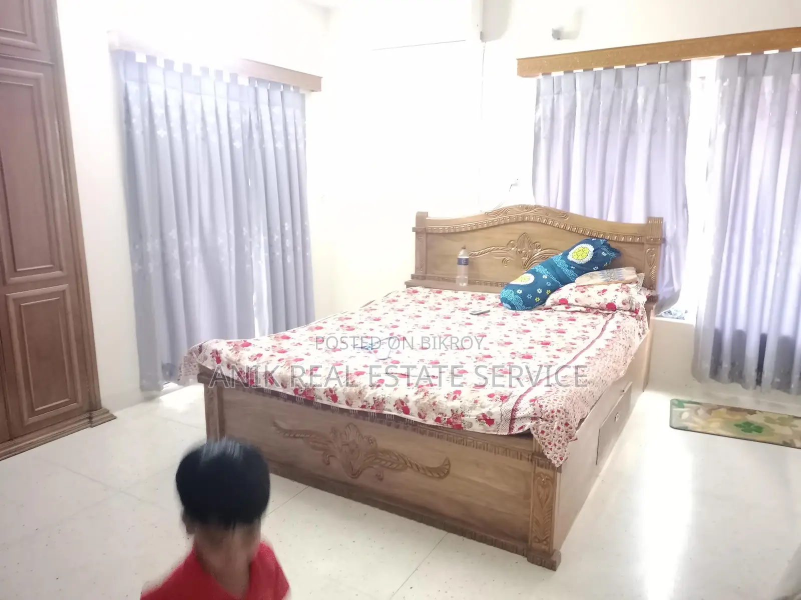 গুলশান ২-এ ভালো মানের ৩ বেডরুমের আন-ফার্নিশড ফ্ল্যাট ভাড়া