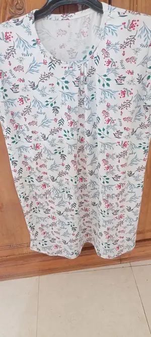 Ladies' Tops