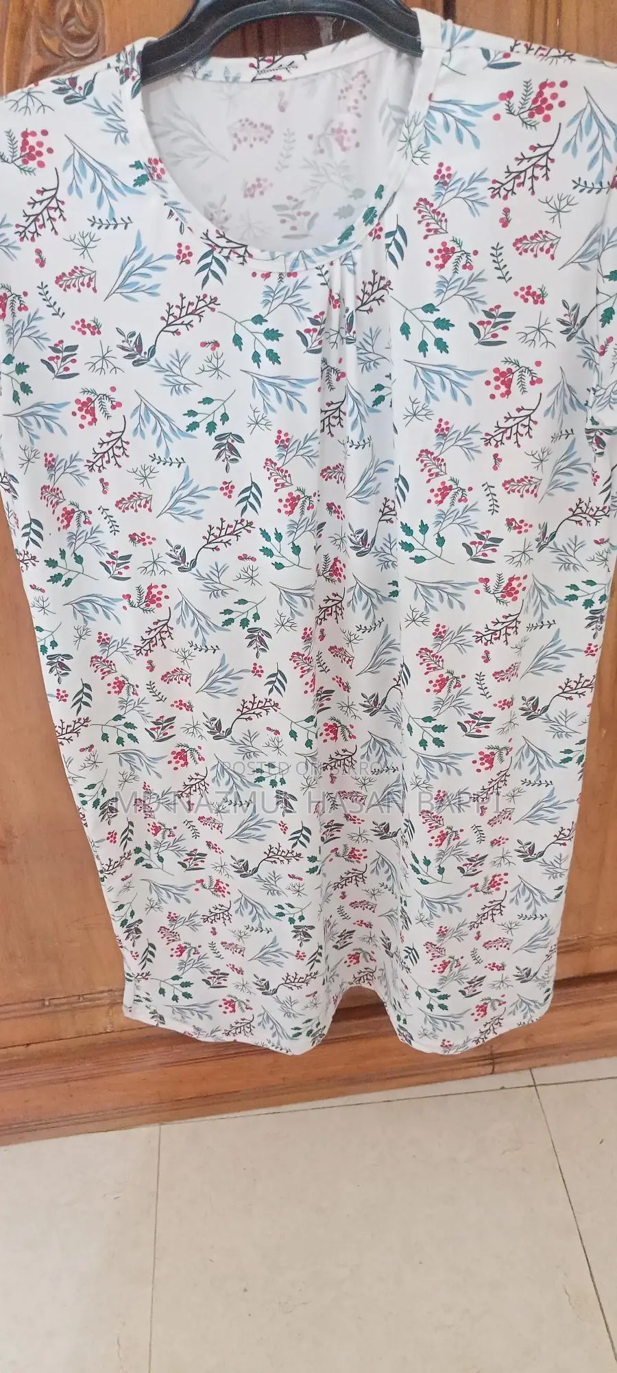 Ladies' Tops