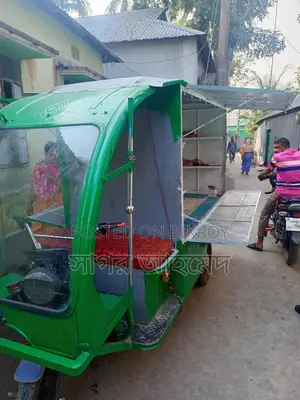 ফুটকাট,, কাপরের দোকান দিতে পারবেন