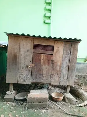 মুরগির ঘর