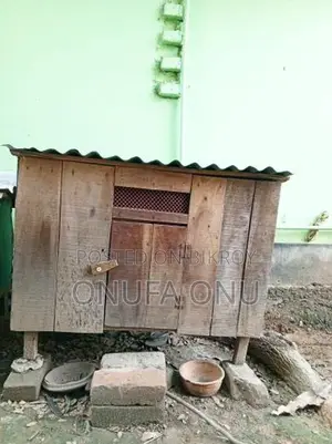 মুরগির ঘর