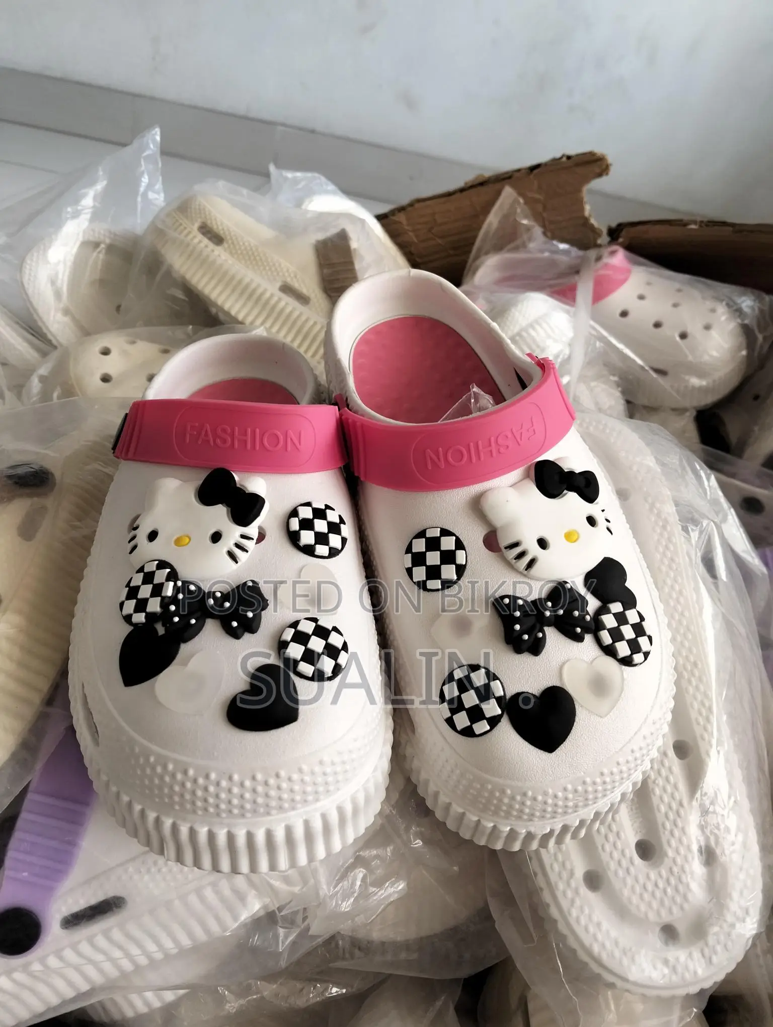 Chinese Sandals