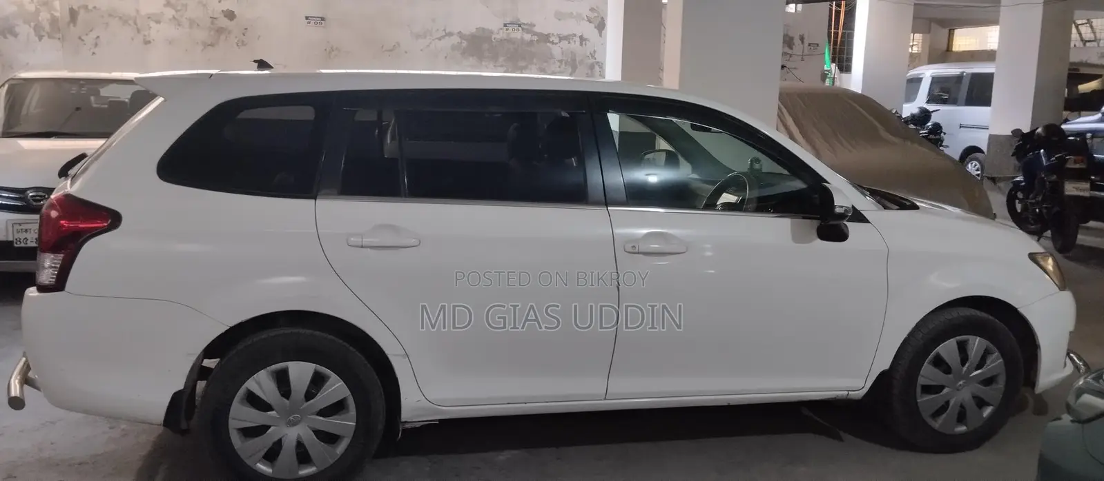 Toyota Fielder 2012
