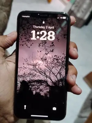 Apple iPhone XS (Used)