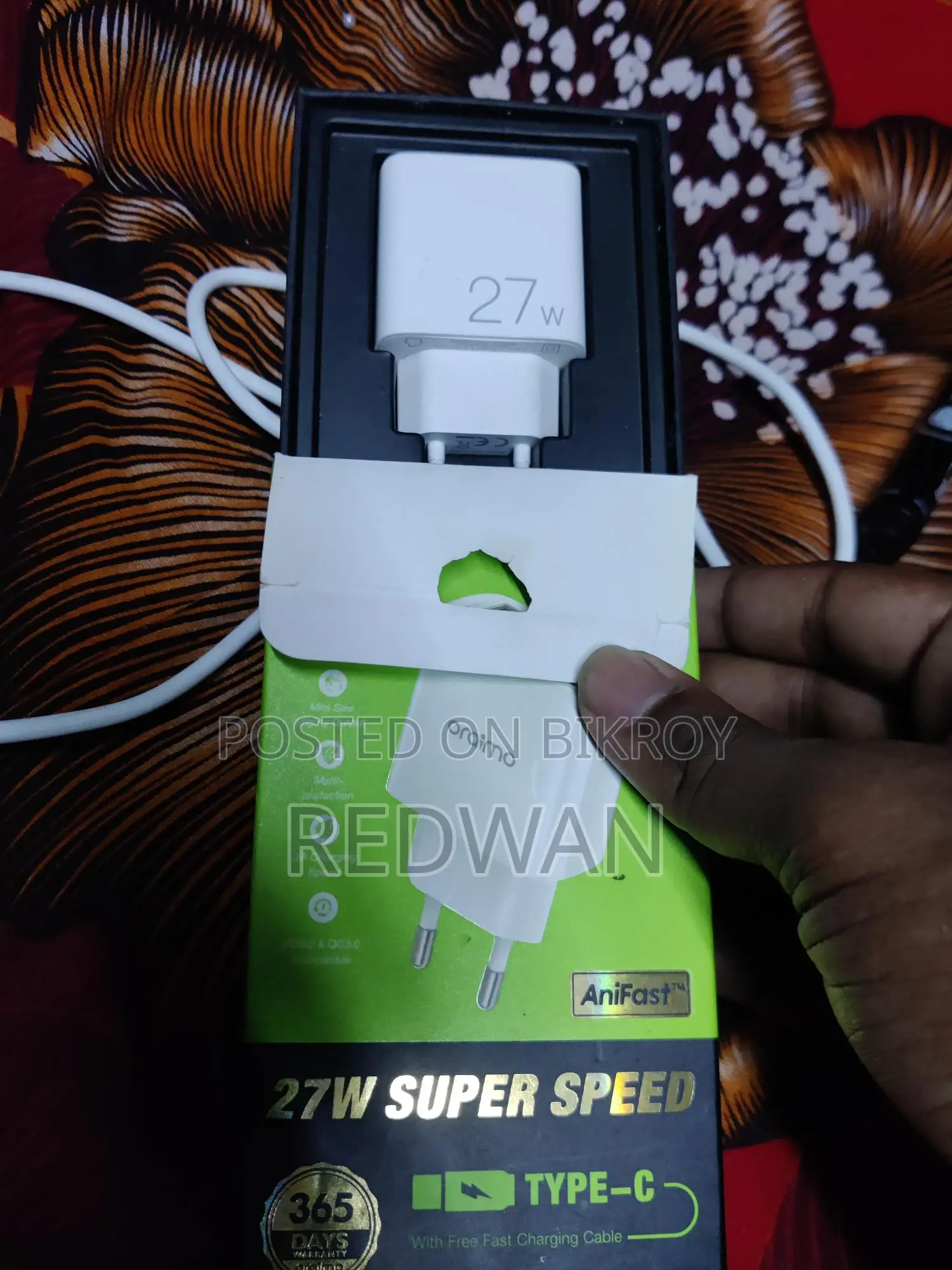 Oraimo 27 watt charger