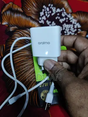 Oraimo 27 watt charger