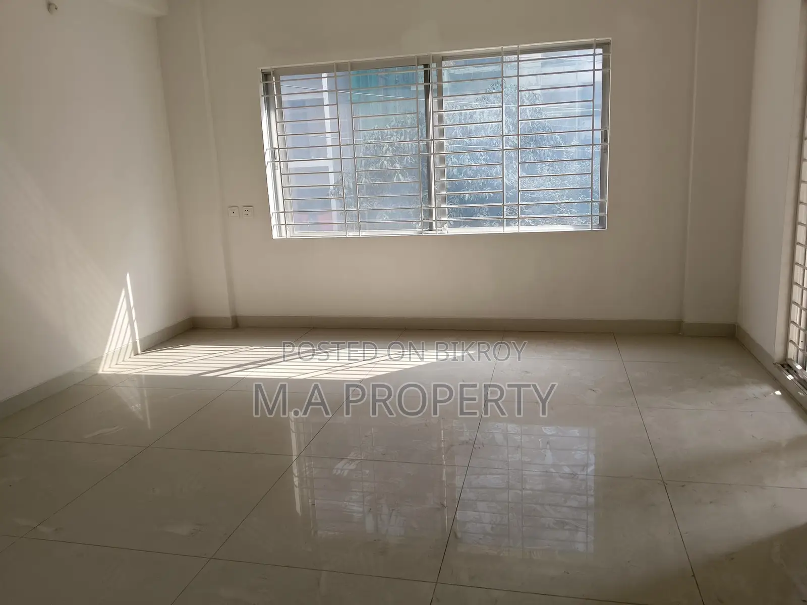 Rent Apartment 4-Bedroom 3200sqft Gulshan-2