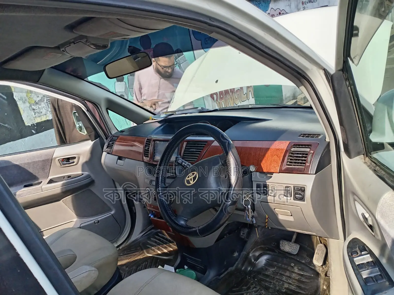 Toyota Noah x 2003
