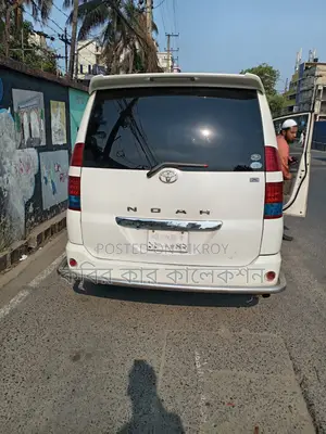 Toyota Noah x 2003