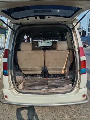Toyota Noah x 2003