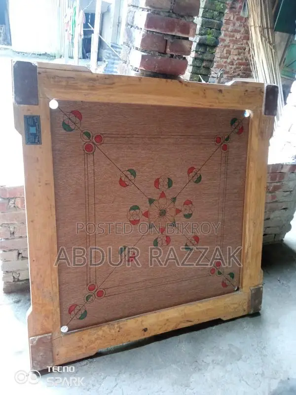 ৫০ ইঞ্চি সাইজের মজবুত ক্যারম বোর্ড বিক্রি হবে