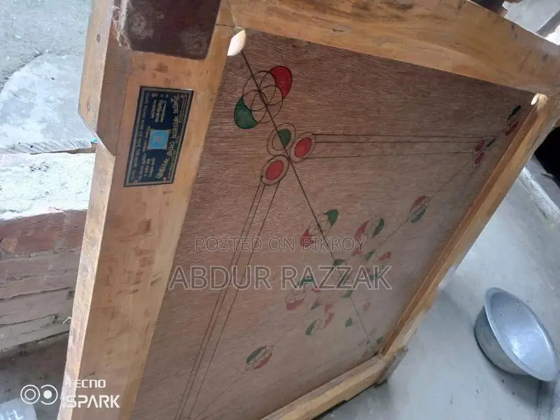 ৫০ ইঞ্চি সাইজের মজবুত ক্যারম বোর্ড বিক্রি হবে