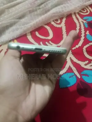 Apple iPhone 6 (Used)