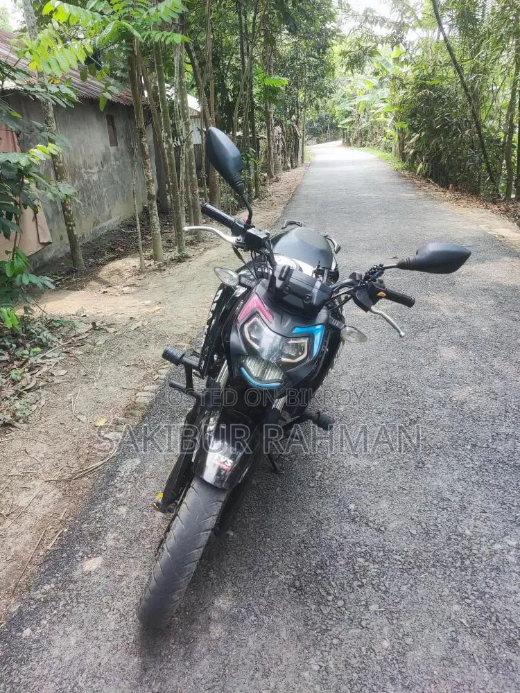 TVS Apache 160 4V 2021 Black
