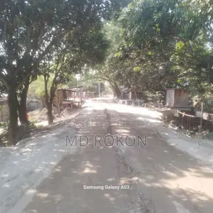 রাজশাহী জেলার শ্যামপুর বালুরঘাট এলাকায় ১৬.৫ কাঠা জমি বিক্রয় করা হবে।