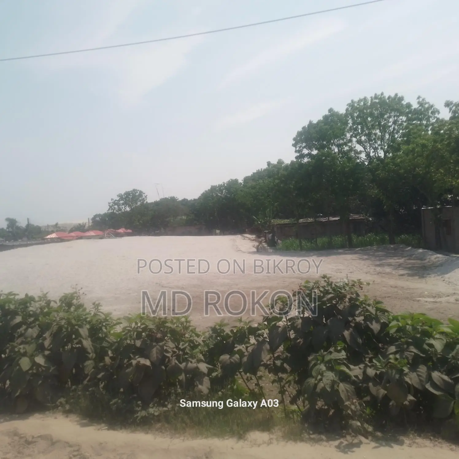 রাজশাহী জেলার শ্যামপুর বালুরঘাট এলাকায় ১৬.৫ কাঠা জমি বিক্রয় করা হবে।