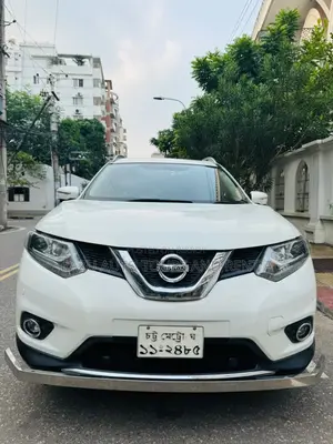 Nissan X-Trail For Rent