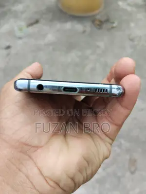 Samsung Galaxy S10 (Used)