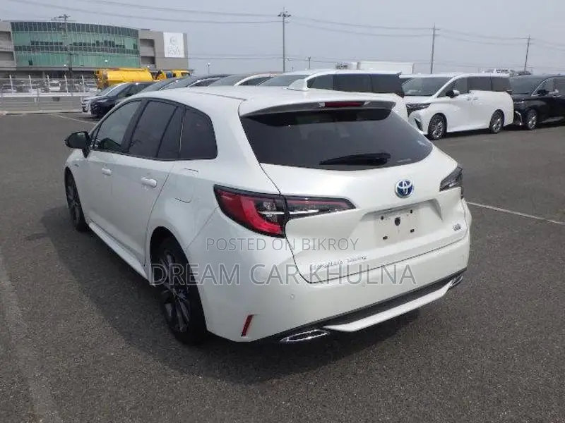 Toyota Corolla Touring WXB Perl2020 2020