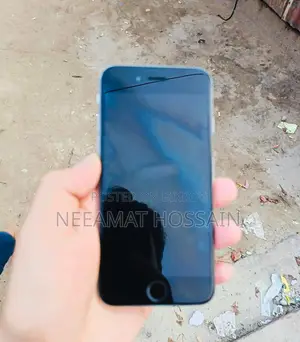 Apple iPhone 6S (Used)