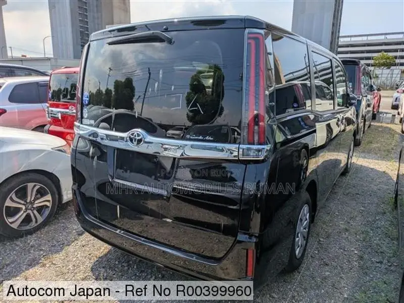 Toyota Noah X SMART PACKAGE 2021