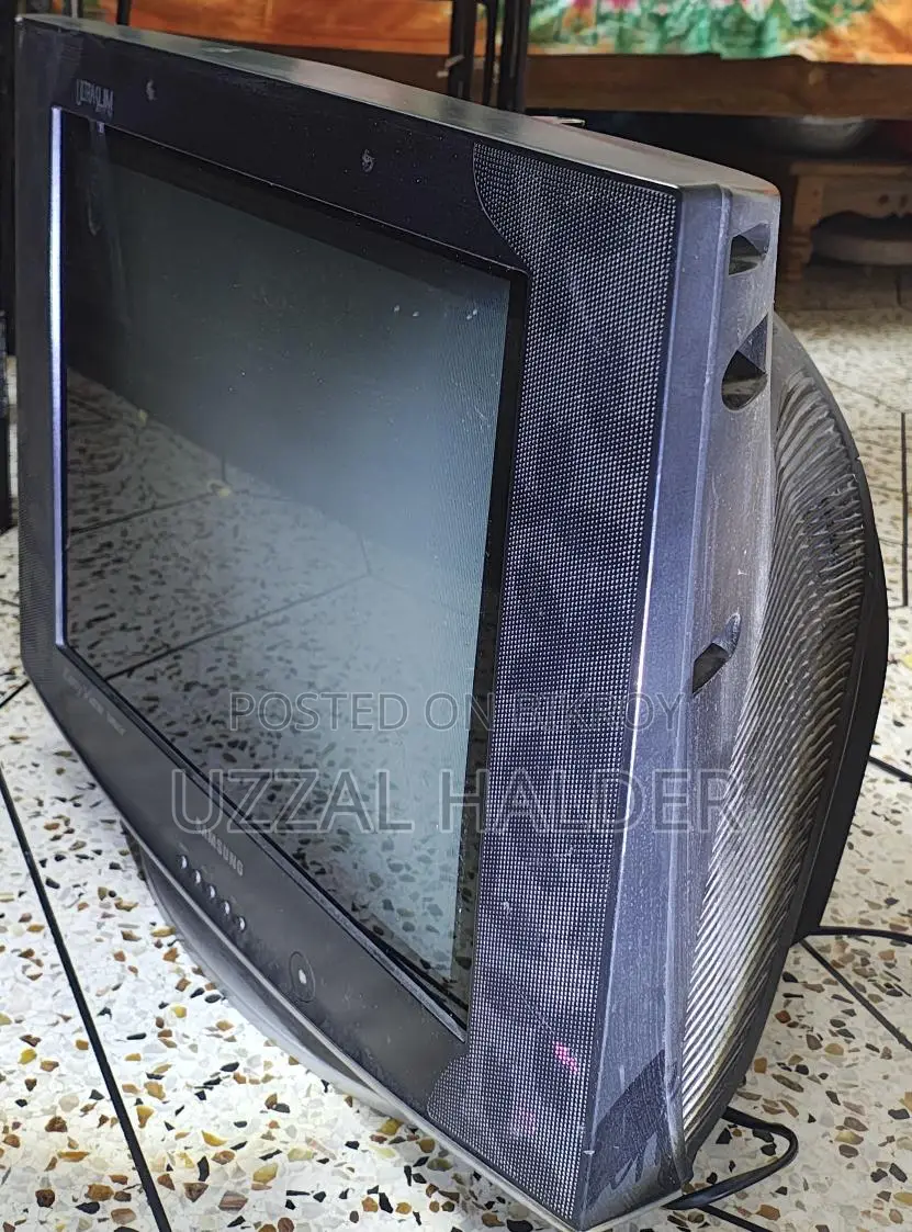 Ultra Slim Fit TV