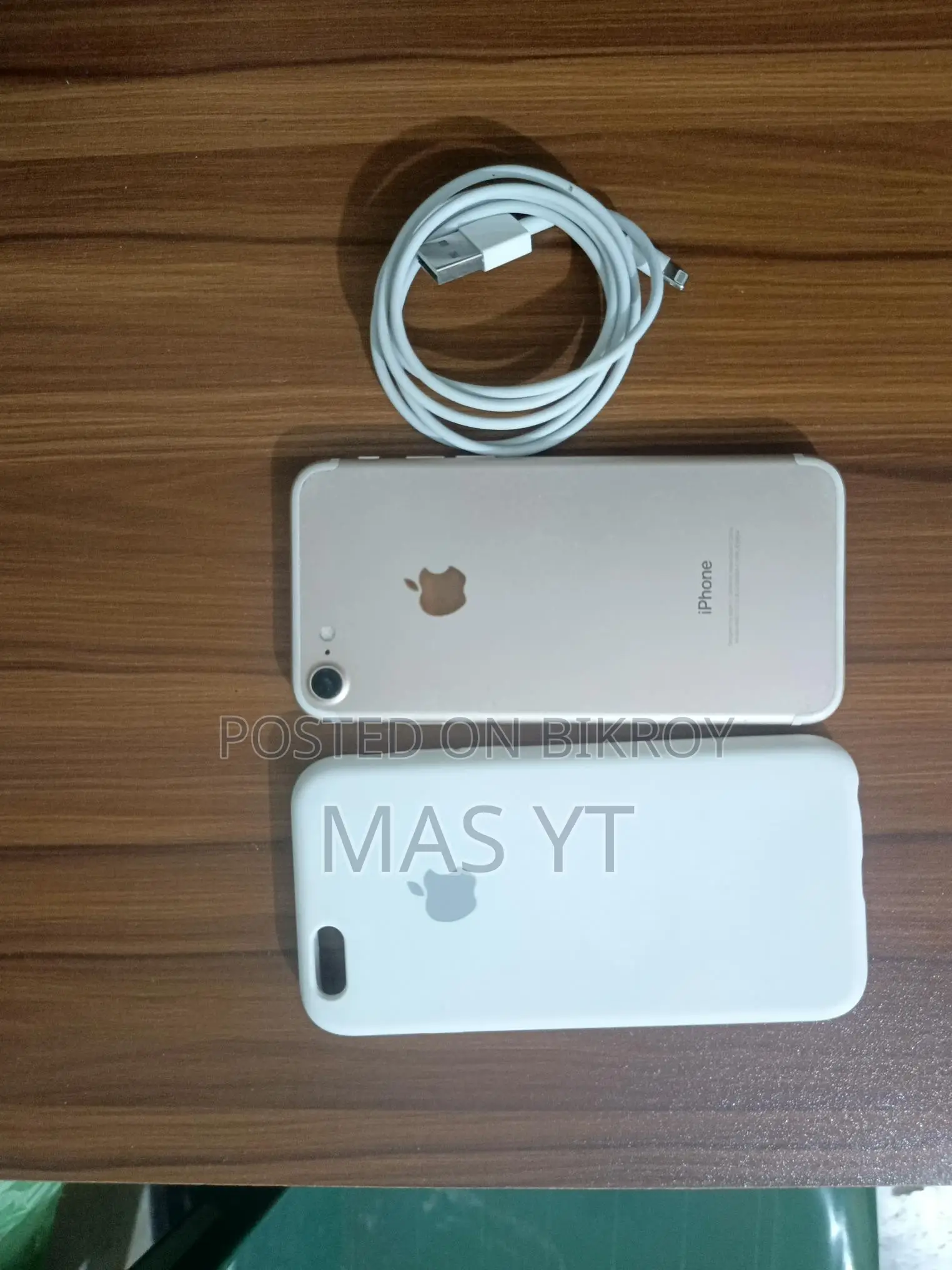 Apple iPhone 7 (Used)