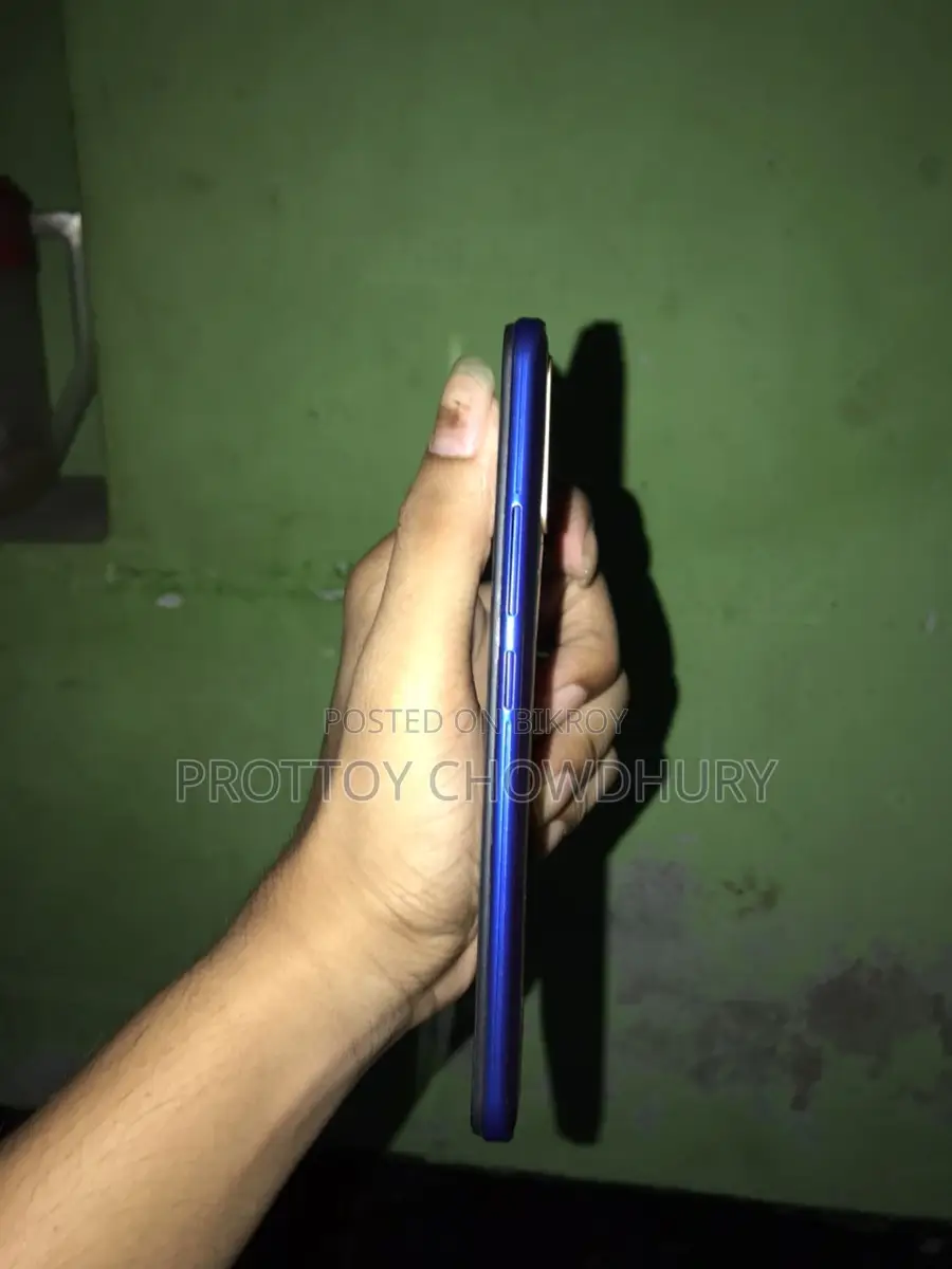 Vivo Y19 8/256gb (Used)