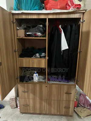 Almirah for sell