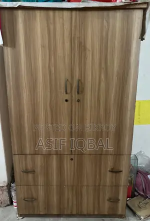 Almirah for sell