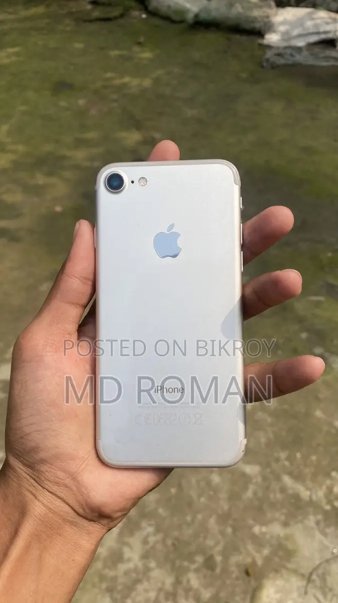 Apple iPhone 7 (Used)