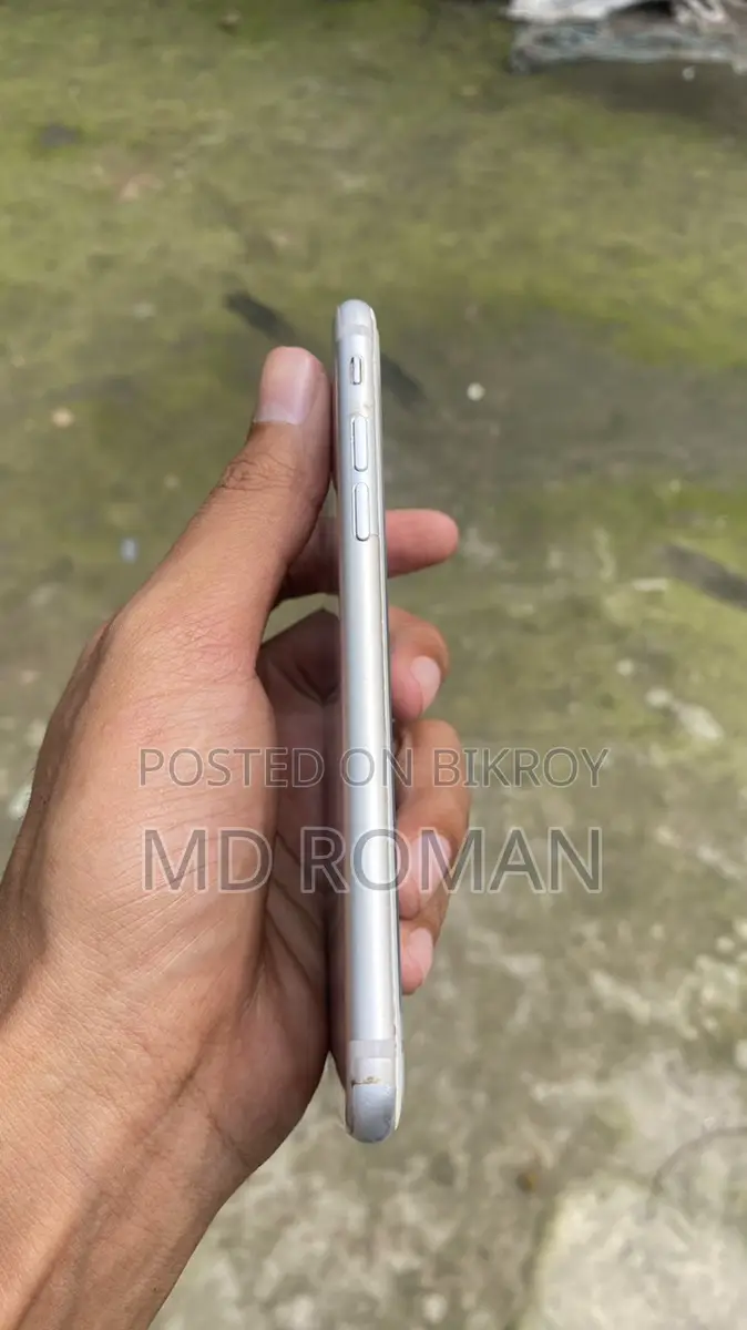 Apple iPhone 7 (Used)