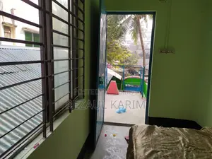 1-Room Apartment on 2nd Floor (Only for Female)