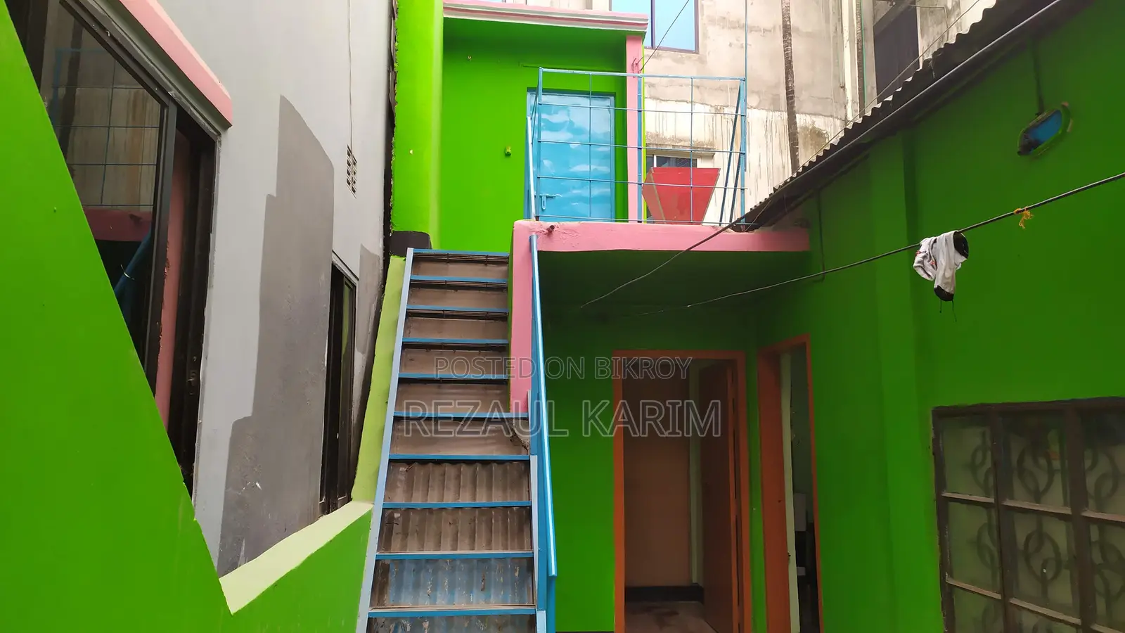 1-Room Apartment on 2nd Floor (Only for Female)