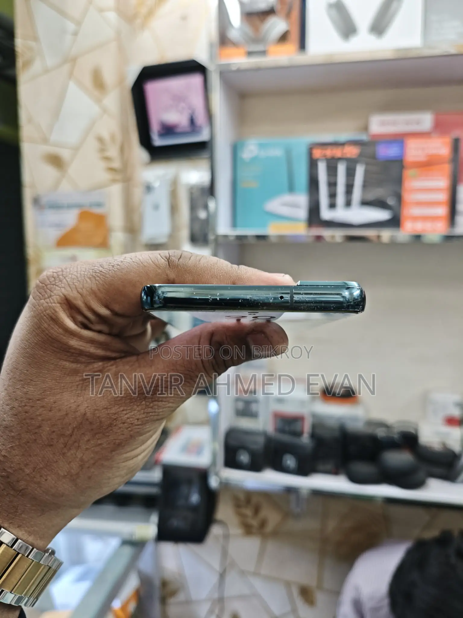 Samsung Galaxy S22 (ব্যবহৃত)