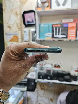 Samsung Galaxy S22 (ব্যবহৃত)