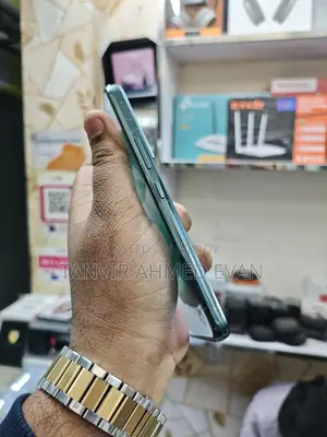 Samsung Galaxy S22 (ব্যবহৃত)