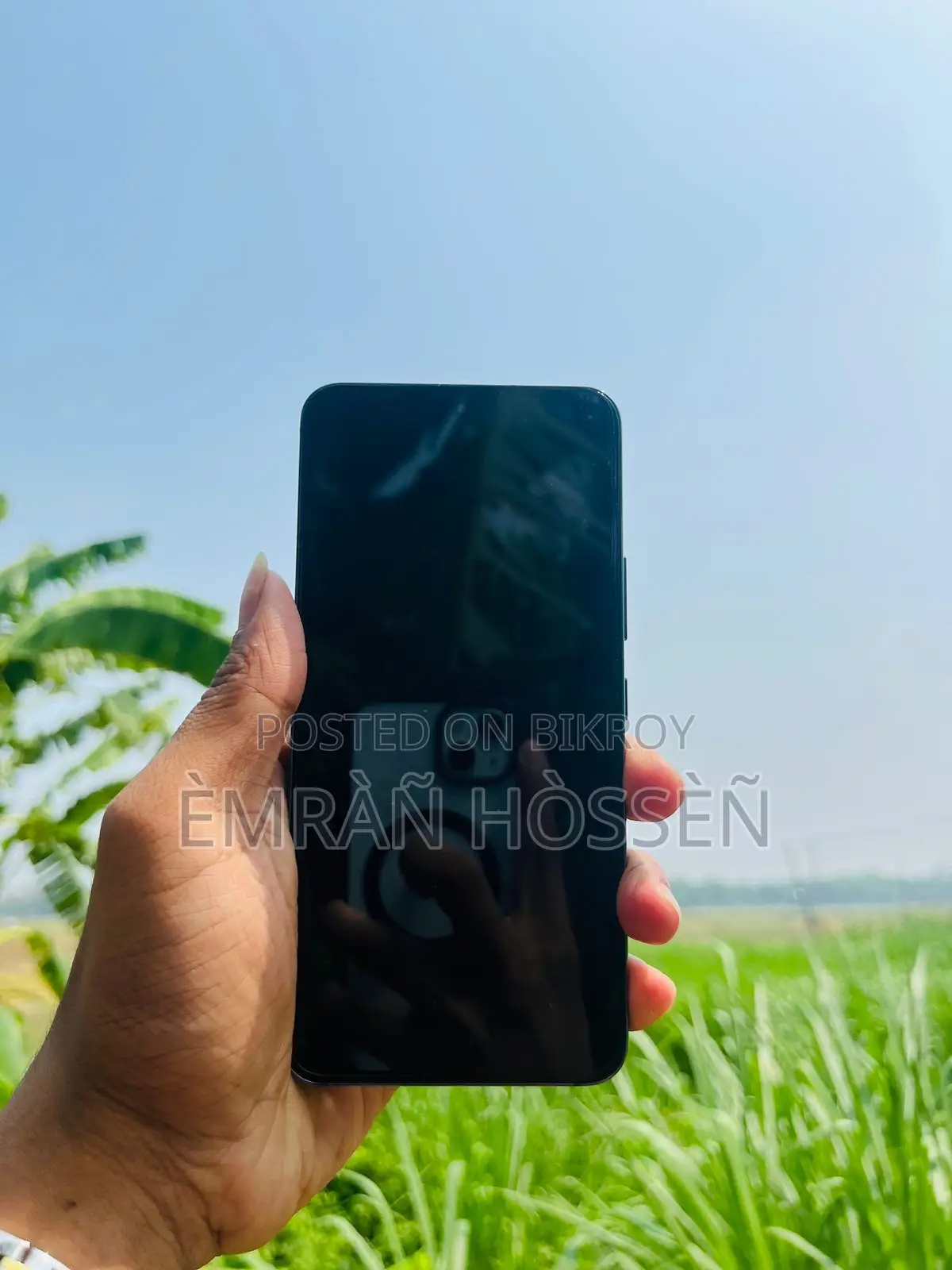 Samsung Galaxy S22 (Used)