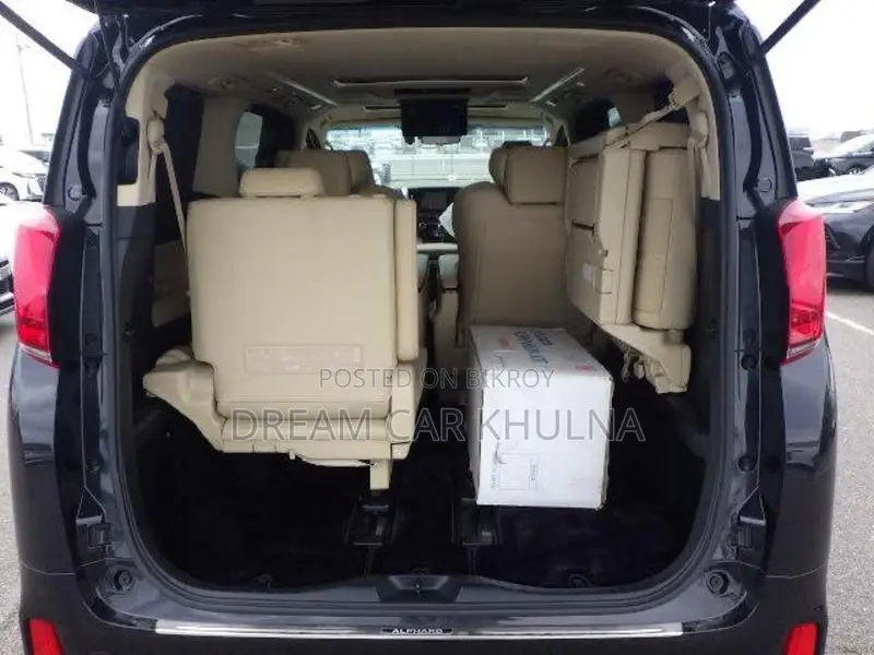 Toyota Alphard Executive Lounge 2021