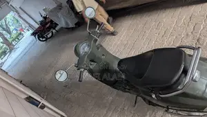 Vespa VXL 125 . 2020