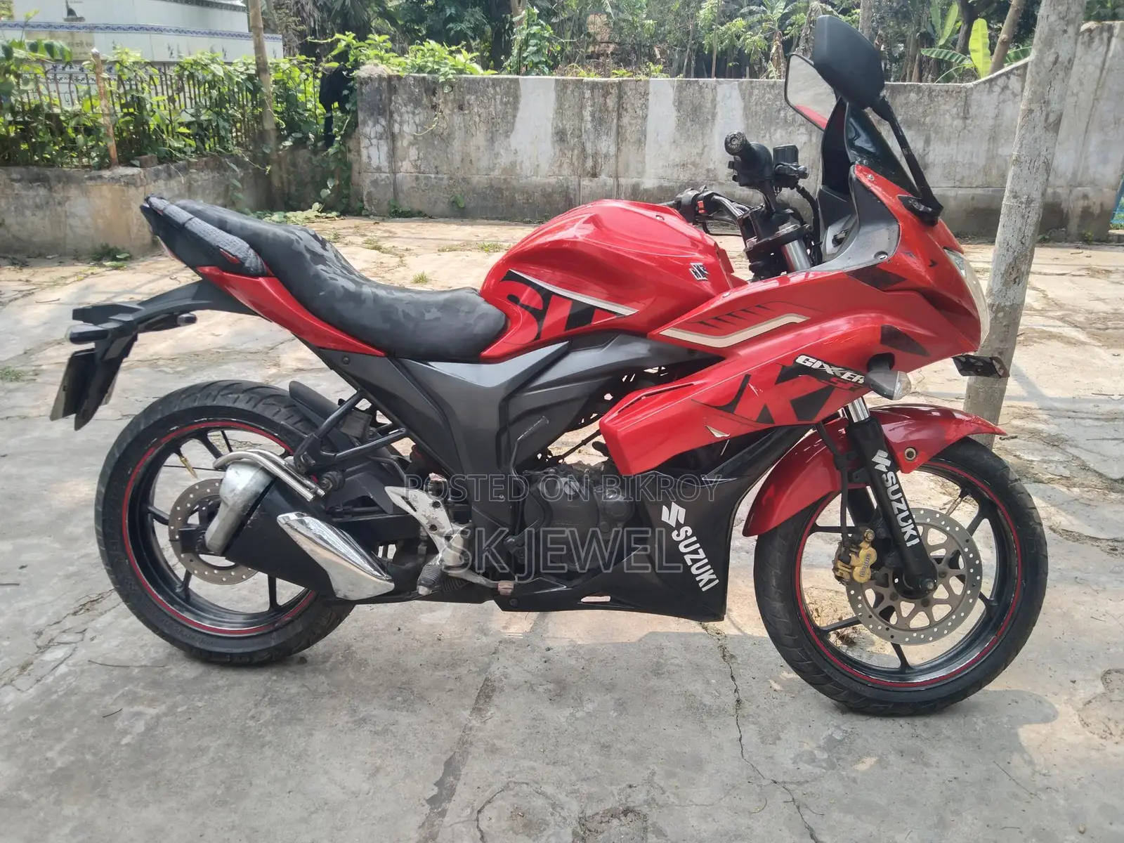 Suzuki Gixxer SF 2017