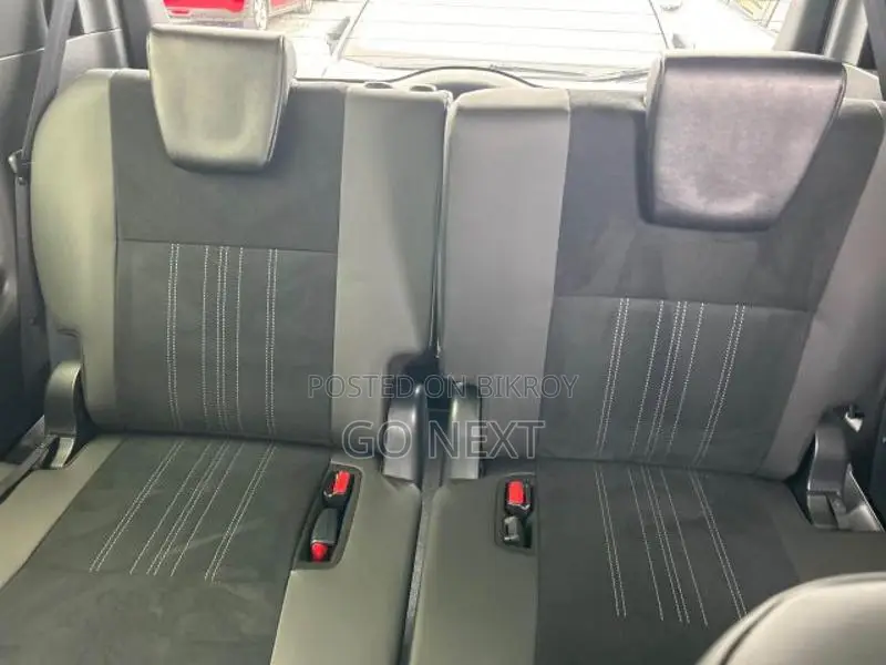 Toyota Esquire GI Premium (Octane) 2020