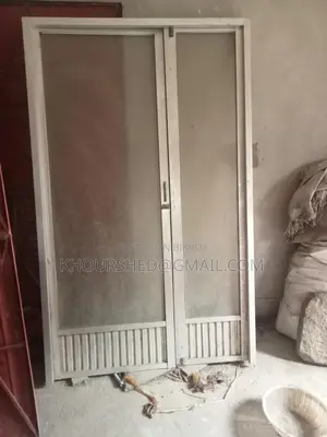মেন রুমের দরজা