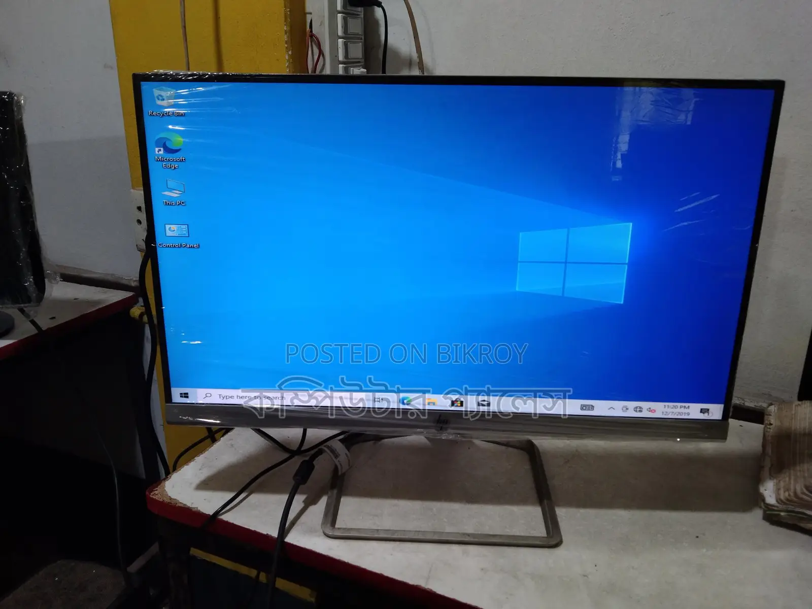 HP IPS Borderless 22 FW white 100% Fresh