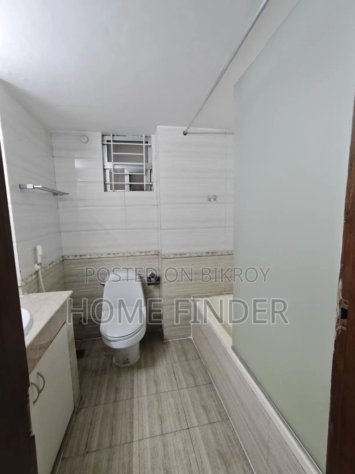 4 Bed 3550 Sqft Un-Furnished Apartment For Rent In Gulshan 2
