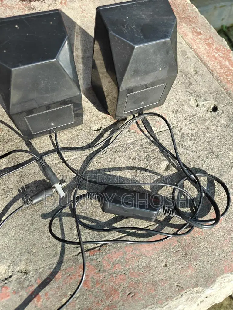 D7 Multimedia Speaker With 3.5 Aux Connectivity