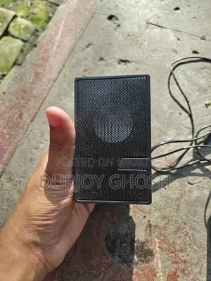 D7 Multimedia Speaker With 3.5 Aux Connectivity