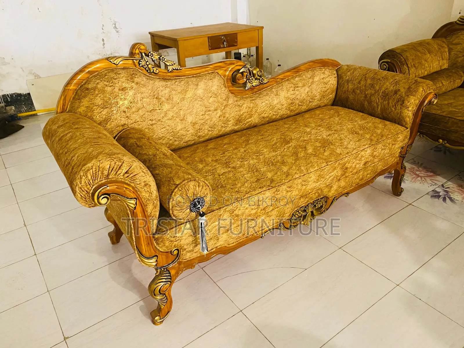 Wooden DIvan DV95F
