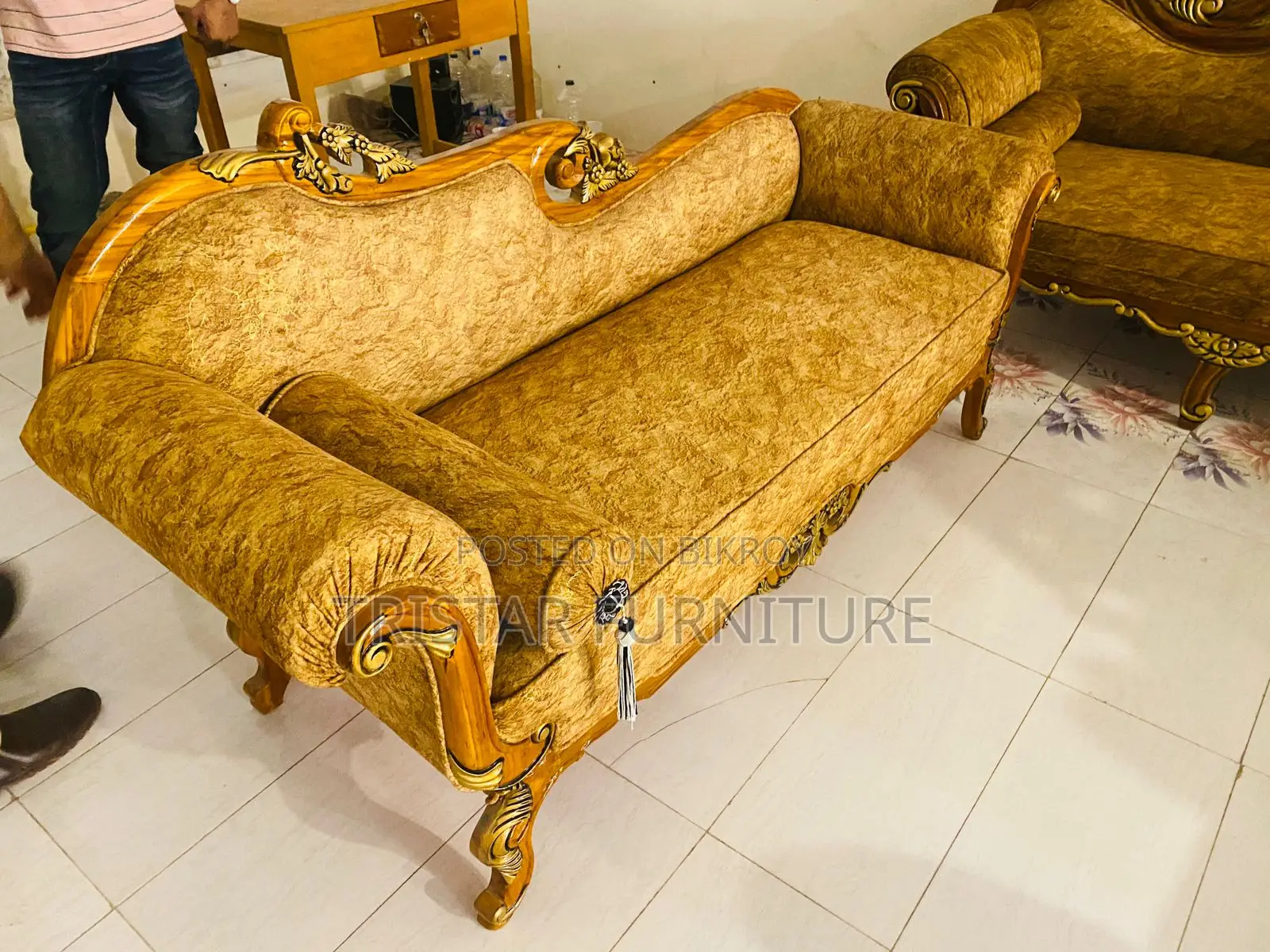 Wooden DIvan DV95F